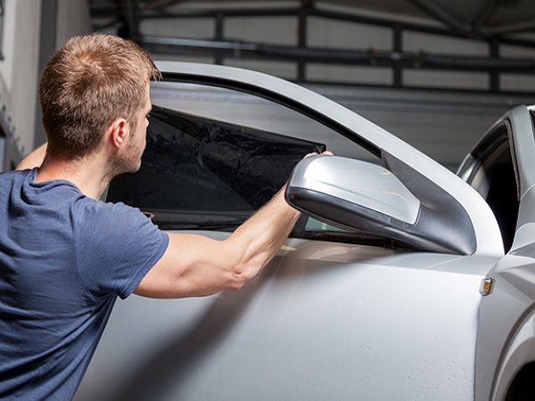 Fixing Bad Installation of Mobile Window Tint in Fresno, California