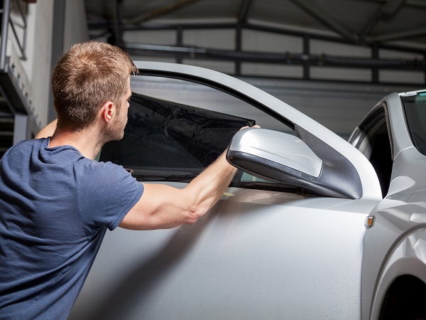 How to Choose the Right Mobile Window Tinting in Joliet, Illinois