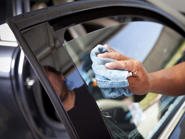 Why Hire a Pro in Mobile Window Tinting in Sacramento, California