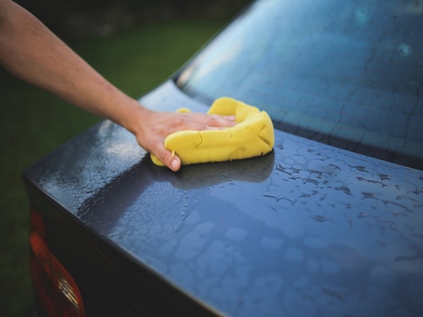 5 Simple Steps in Cleaning Auto Window Tints Like a Pro