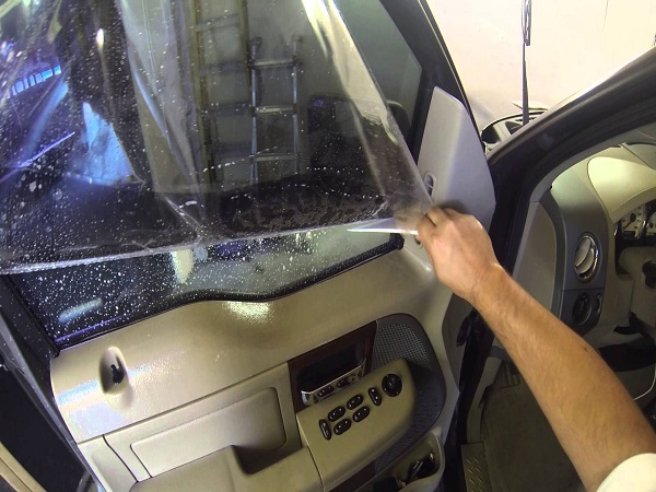 DIY Window Tinting for Vehicle: Reasons Why It’s Not Worth It