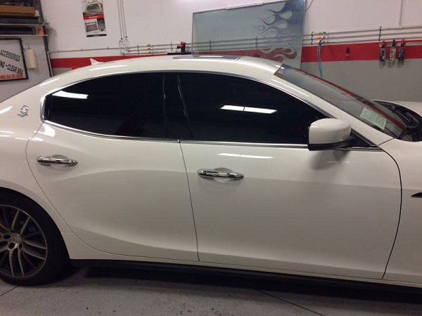 How Mobile Window Tinting in Laredo, Texas Can Help You