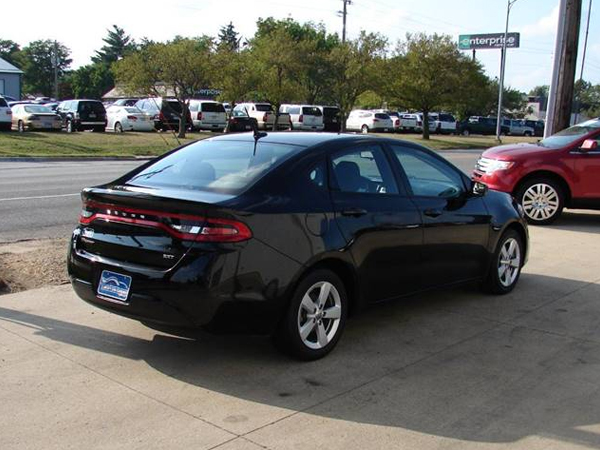 Let a Pro Install Your Mobile Window Tint in Waterloo, Iowa