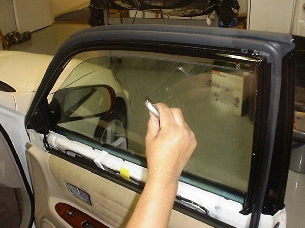 Reasons to Consider Mobile Window Tinting in Corpus Christi