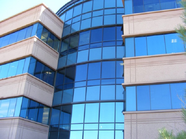 Rewards of Commercial Window Tinting Installation