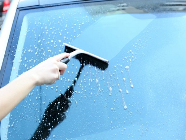 Simple Tips On Keeping Your Mobile Window Tint In Good Condition
