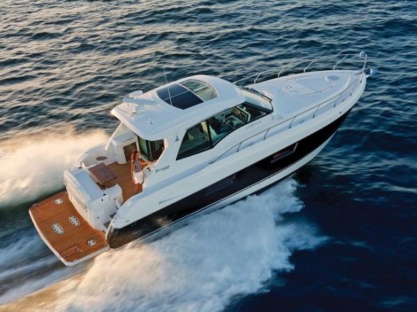 Reasons Why You Should Install a Window Tint for Your Boat